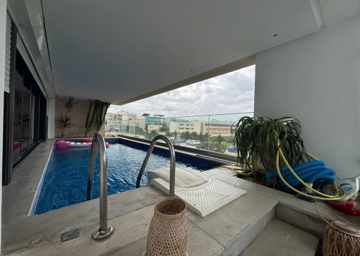A Vendre Penthouse au Lac