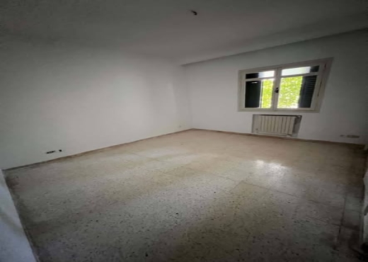 Bel appartement type S+3 - image 2