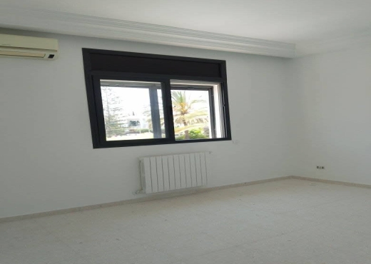 À Louer – Grand étage de villa - image 2